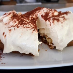 76.  TIRAMISU (HAUSGEMACHT) Gewicht: 200 gr